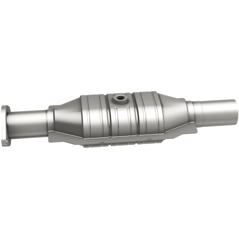 MagnaFlow Direct Fit Catalytic Converter 10-12 Ford Fusion 2.5L