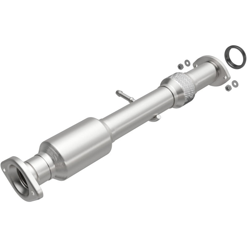 MagnaFlow Direct Fit Catalytic Converter 14-15 Toyota Highlander 3.5L