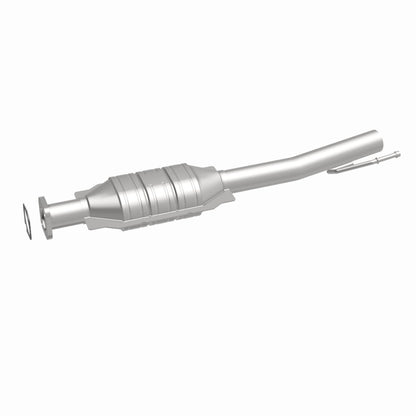 MagnaFlow Direct Fit Catalytic Converter 01-04 Ford Escape 3.0L Rear / 01-04 Mazda Tribute 3.0L Rear