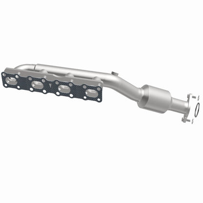 MagnaFlow 2004 Nissan Titan 5.6L Direct Fit Converter
