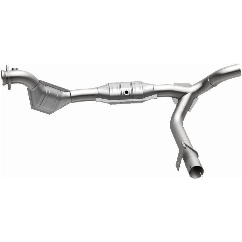 MagnaFlow Direct Fit Catalytic Converter 01 Ford Trucks 4.6L