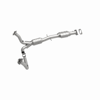 MagnaFlow Direct Fit Catalytic Converter 00-04 Chevy S10 4.3L 2WD