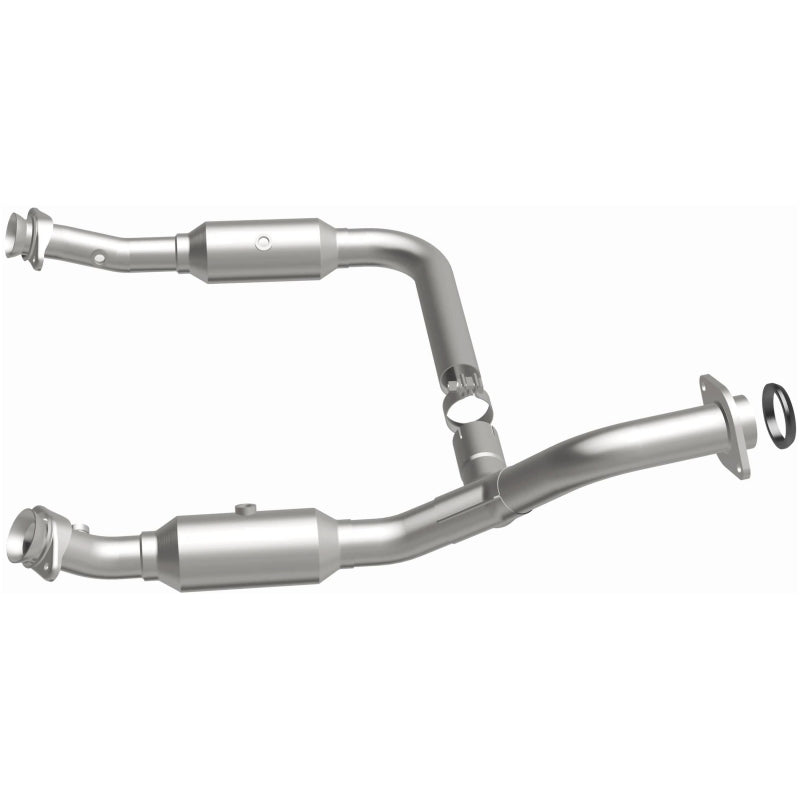 MagnaFlow DF Cat Conv 06-09 Ford Explorer/06-10 Mercury Mountaineer 4.6L Y-Pipe Assembly (49 State)