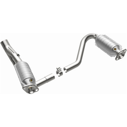MagnaFlow Direct Fit Catalytic Converter 05-07 Dodge Durango 3.7L/4.7L