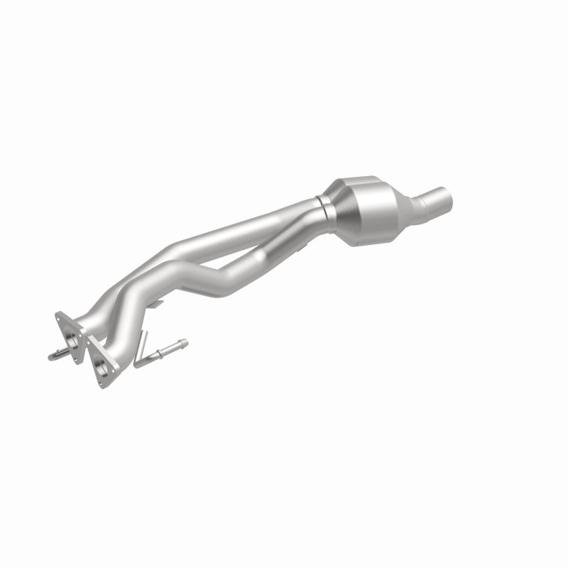 MagnaFlow Direct Fit Catalytic Converter 07 VW Touareg 3.6L Rear