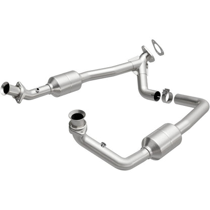 MagnaFlow Direct Fit Catalytic Converter 2002 Ford E-Series Vans 5.4L