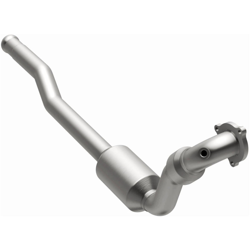 MagnaFlow Direct Fit Catalytic Converter 01-04 Volvo C70 2.4L