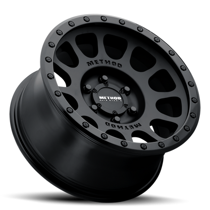 Method Wheels Method MR305 NV 17x8.5 0mm Offset 5x150 116.5mm CB Matte-Gloss Black Wheel