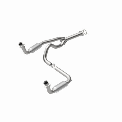MagnaFlow Direct Fit Catalytic Converter 00 Chevy Express 1500 5.7L