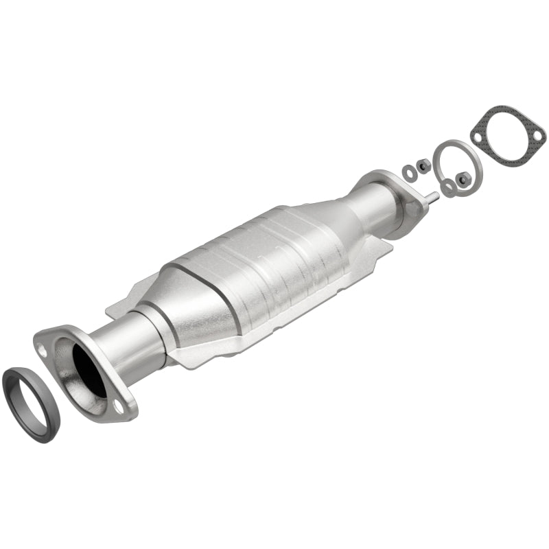 MagnaFlow Direct Fit Catalytic Converter 2003-2006 MONTERO 3.8 L Underbody