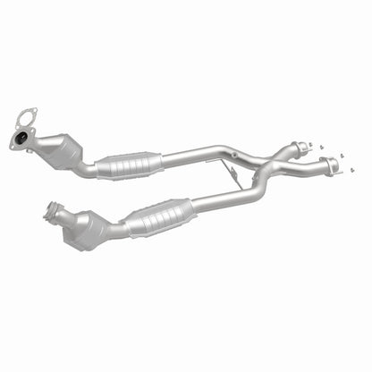 MagnaFlow Direct Fit Catalytic Converter 96-98 Ford Mustang 4.6L