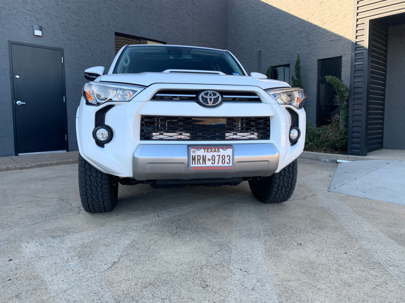 Cali Raised LED Cali Raised 14-24 Toyota 4Runner 32In Hidden Grille LED Light Bar Brackets - w/ Light Bar