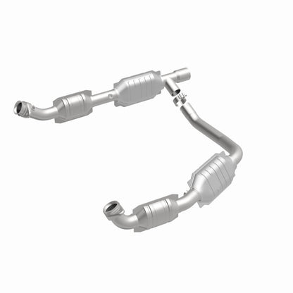 MagnaFlow Direct Fit Catalytic Converter 06 Ford E350 Van 5.4L