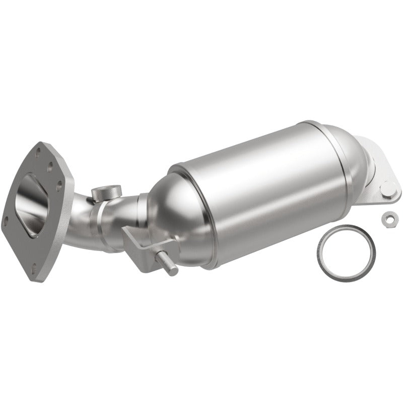 MagnaFlow 17-20 Toyota Sienna / 16-19 Lexus RX350 V6 3.5L Direct Fit Manifold Catalytic Converter