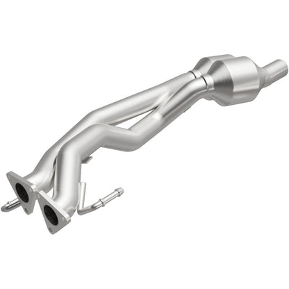 MagnaFlow Direct Fit Catalytic Converter 07 VW Touareg 3.6L Rear