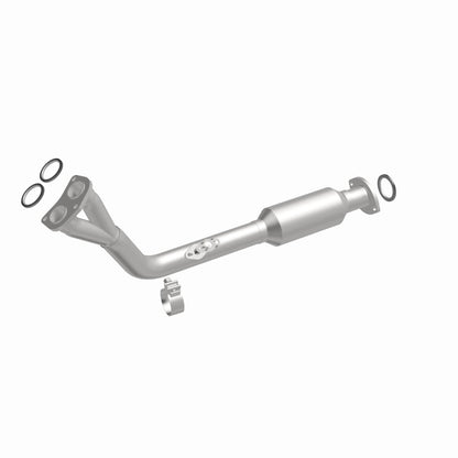 MagnaFlow Direct Fit Catalytic Converter California Grade 96-98 Toyota 4Runner 2.7L