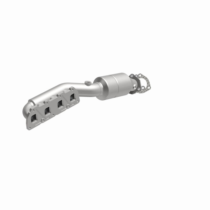 MagnaFlow Direct Fit Catalytic Converter 02-04 VW Passat 4.0L