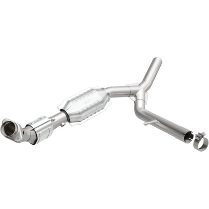 MagnaFlow Direct Fit Catalytic Converter 04-06 F-150 5.4 2WD P/S 49S