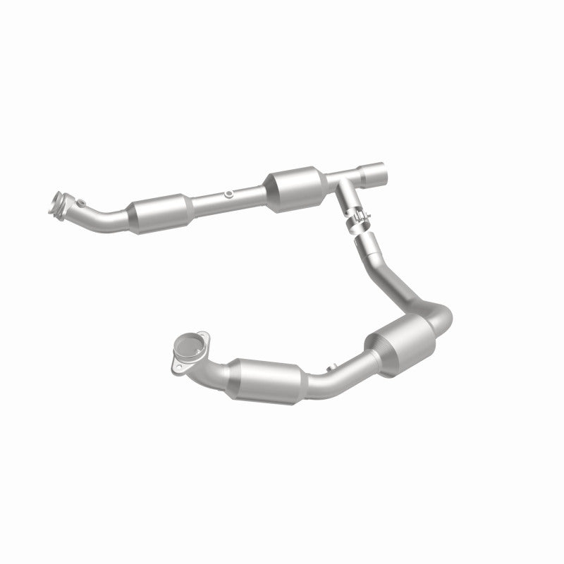 MagnaFlow Direct Fit Catalytic Converter 05-06 Ford E-350 Super Duty 5.4L