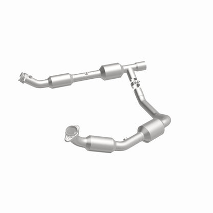 MagnaFlow Direct Fit Catalytic Converter 05-06 Ford E-350 Super Duty 5.4L