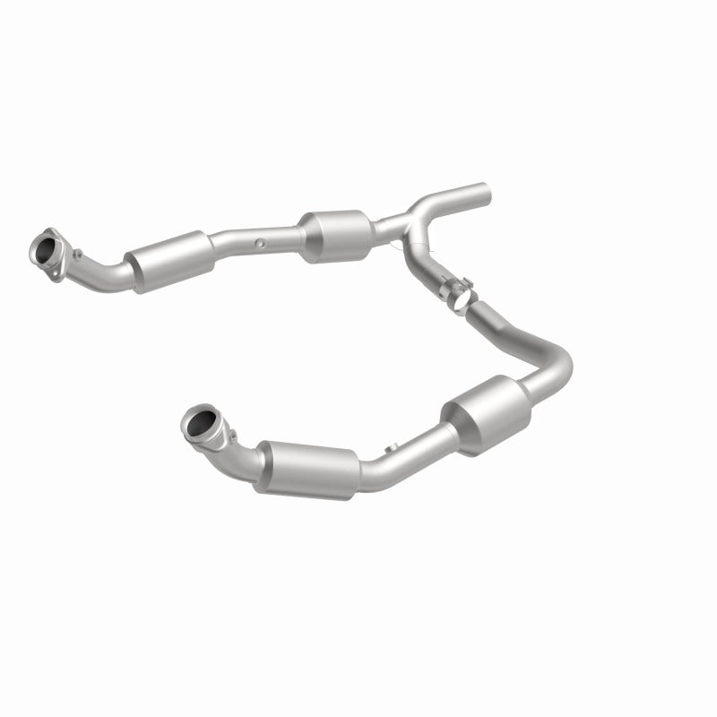 MagnaFlow Direct Fit Catalytic Converter OEM 07-08 Ford E-150