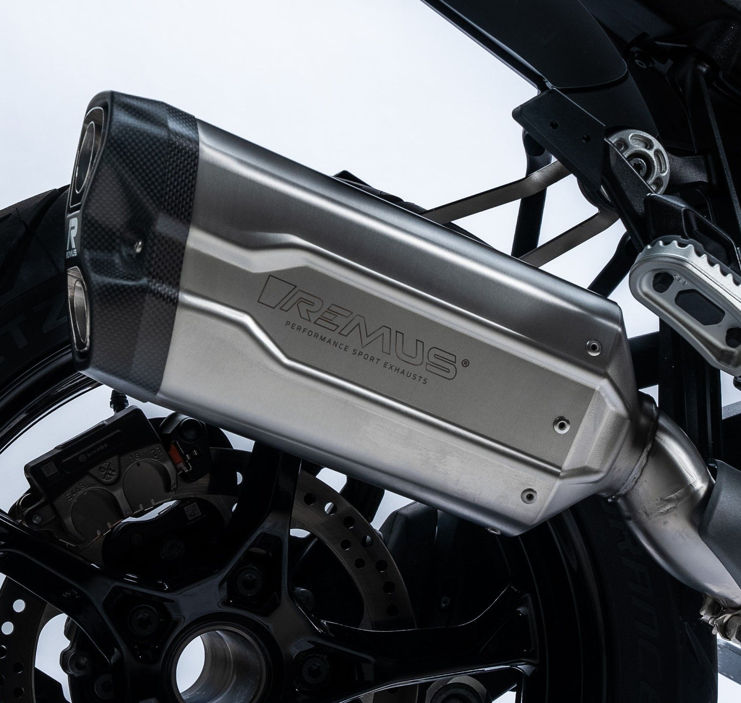 Remus Stainless Steel 84mm Straight Black Chrome w/Carbon Insert Tail Pipe Set (Pair)