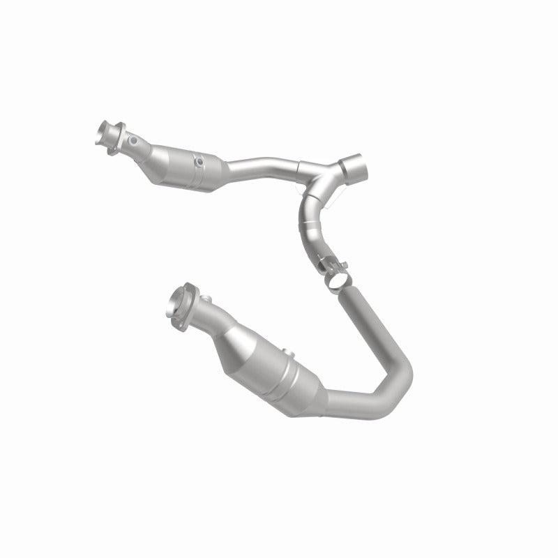 MagnaFlow Direct Fit Catalytic Converter 06-07 Ram 1500 4.7L Underbody