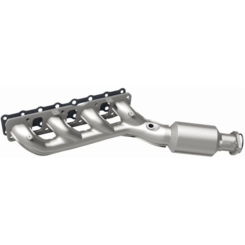 MagnaFlow Direct Fit Catalytic Converter Infiniti/Nissan Trucks 8 5.6L D/S Manifold (49 State)