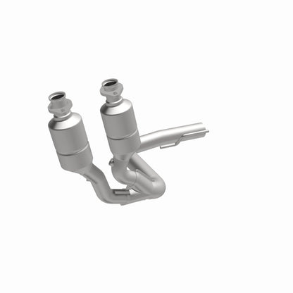 MagnaFlow Direct Fit Catalytic Converter 02-04 Grand Cherokee I6 Front OEM