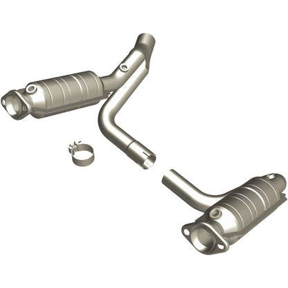 MagnaFlow Direct Fit Catalytic Converter RAIDER- 2006 8 4.7L OEM