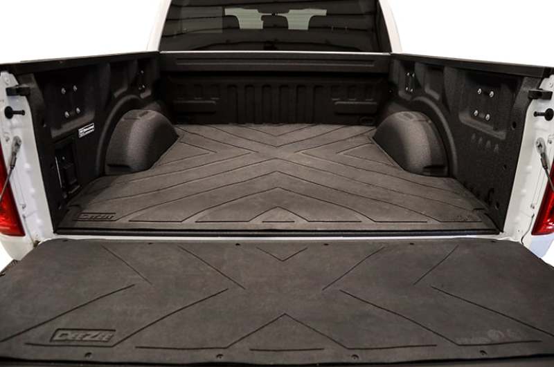 Dee Zee 20-23 Jeep Gladiator Heavyweight Bed Mat - Custom Fit