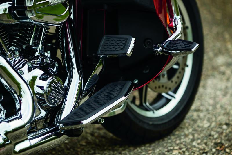 Kuryakyn Hex Brake Pedal Pad FL Models Chrome