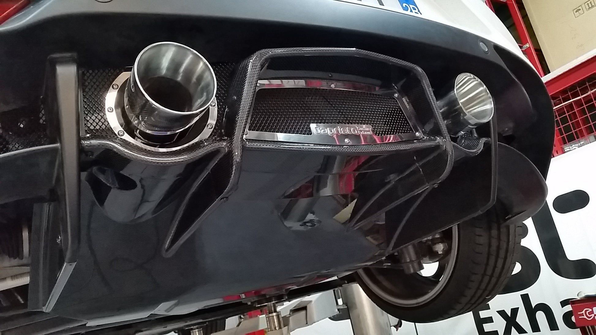 Capristo 10AR04010003 Alfa Romeo 4C ECE Valved Exhaust with Carbon Diffuser (CES3) 