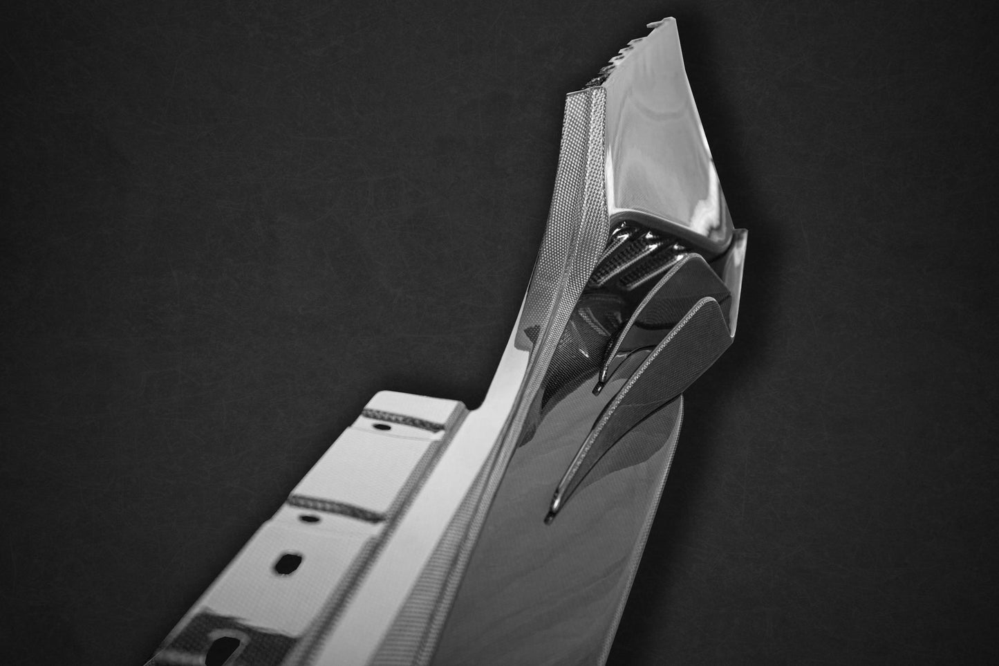 Capristo 03FE08710045LG Ferrari 488/F8 Side Skirts (WITH Wings) 