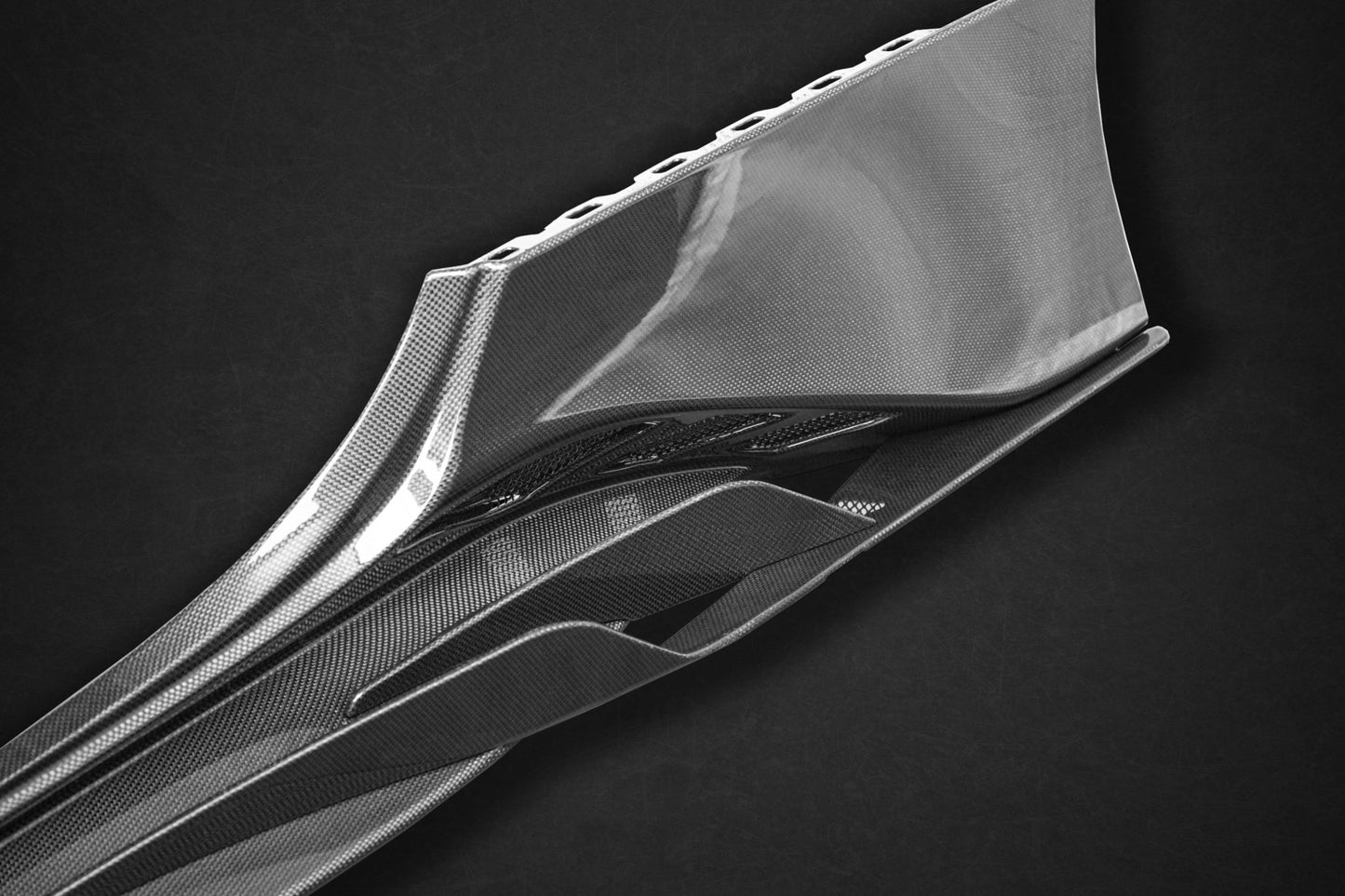 Capristo 03FE08710045LG Ferrari 488/F8 Side Skirts (WITH Wings) 