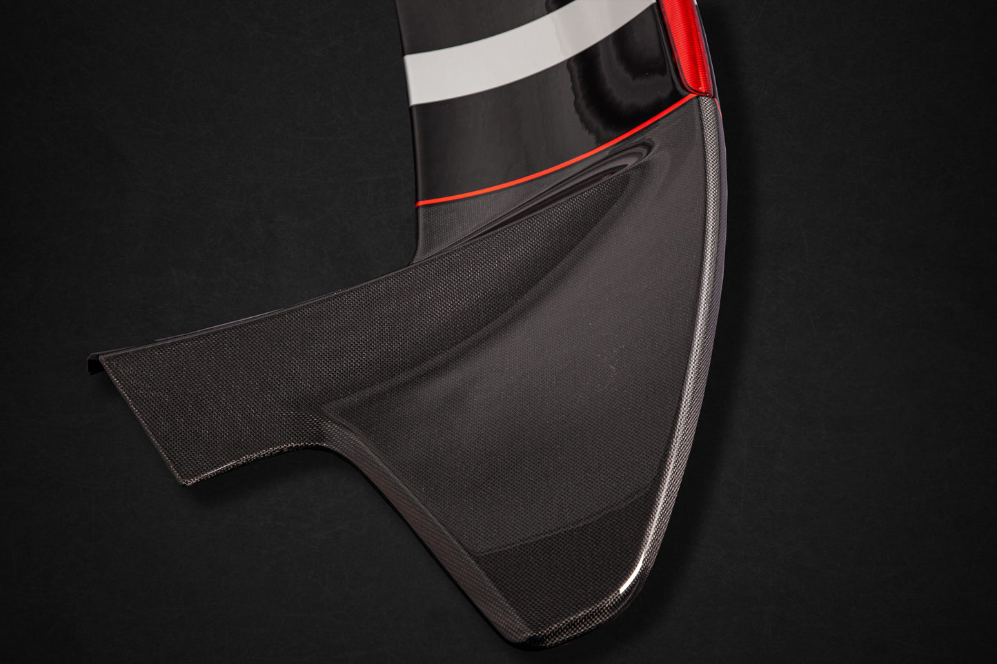 Capristo 03FE08710048LG Ferrari 488 Pista (Coupe) Carbon Fiber Rear Wing 