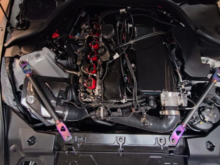 VTT-SUPRA-CF-LID A90/91 Toyota Supra Carbon Fiber Airbox lid/Filter kit