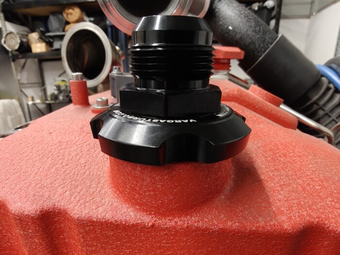 VTT-OILCAP-16ORB-ADAPTER Billet -16ORB Oil Cap Crankcase Vent Adapter – S58/B58(TU) or Screw in