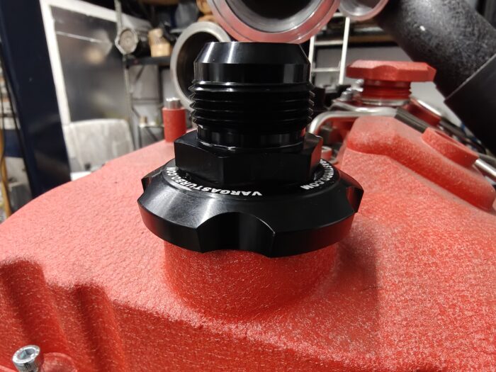 VTT-OILCAP-16ORB-ADAPTER Billet -16ORB Oil Cap Crankcase Vent Adapter – S58/B58(TU) or Screw in