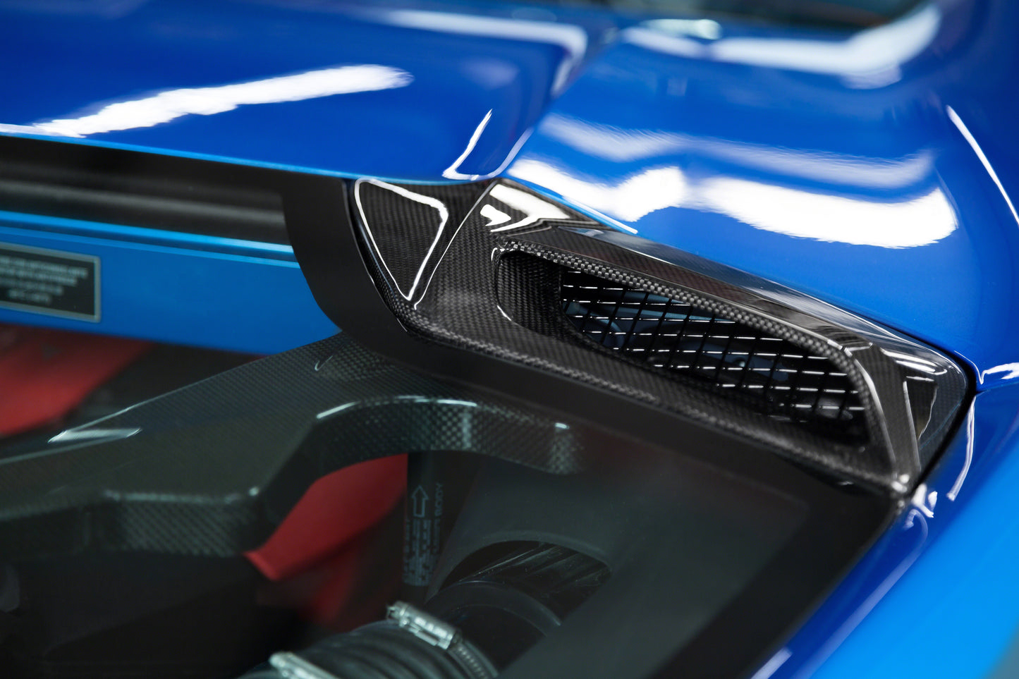 Capristo 03FE08710013LG Ferrari 488 GTS/Pista Carbon and Glass Bonnet 