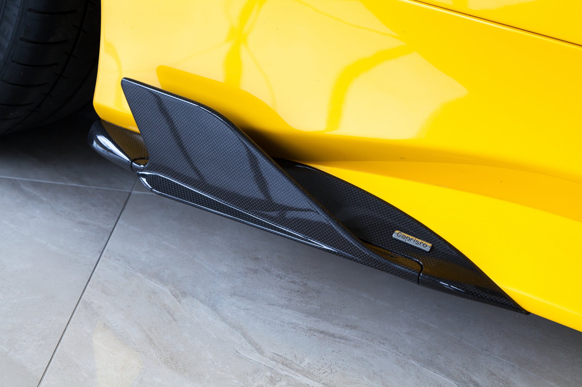 Capristo 03FE08710002LG Ferrari 488 Carbon Side Fins (with Adapters) 