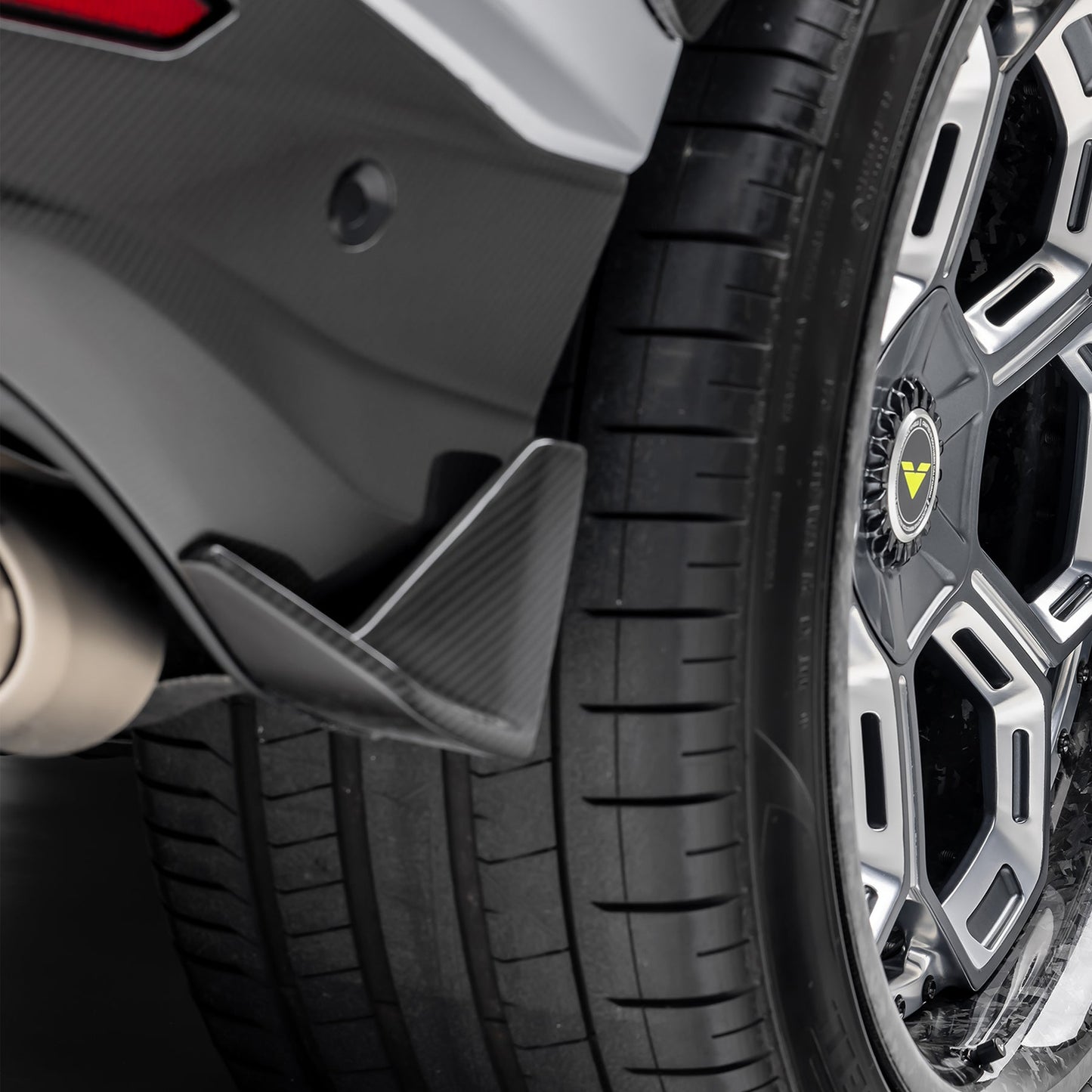 Vorsteiner 5025LOV Lamborghini Urus Performante Edizione Aero Side Fins | ML Performance
