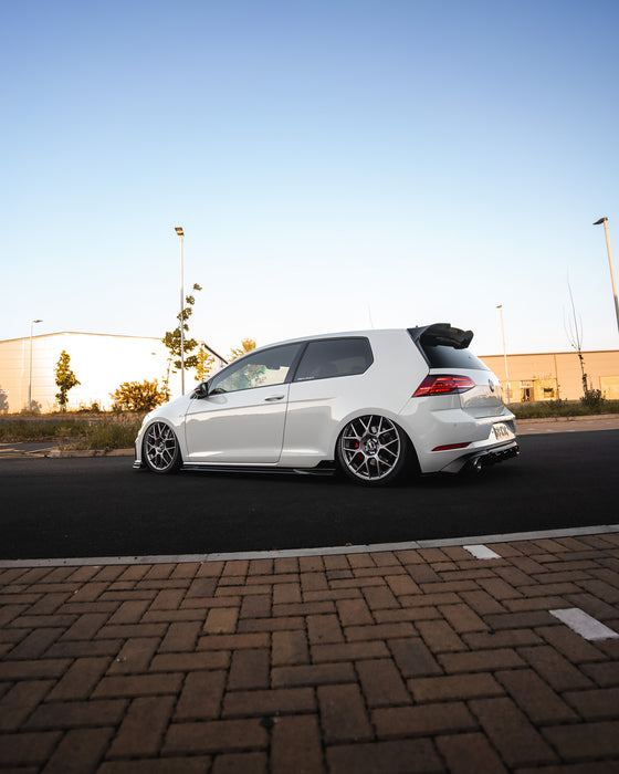 Zaero ZA-GOLF-75-SW VW GOLF, GOLF GTI & GOLF R MK7 / MK7.5 EVO-1 GLOSS BLACK SIDE SKIRTS