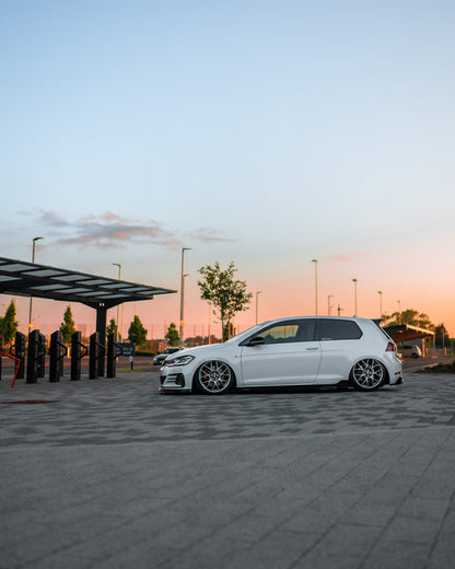 Zaero ZA-GOLF-75-SW VW GOLF, GOLF GTI & GOLF R MK7 / MK7.5 EVO-1 GLOSS BLACK SIDE SKIRTS