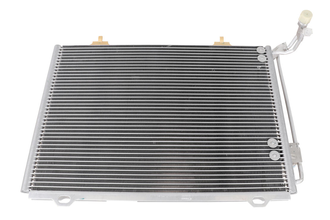 VEMO V30-62-1022 Condenser, Air Conditioning