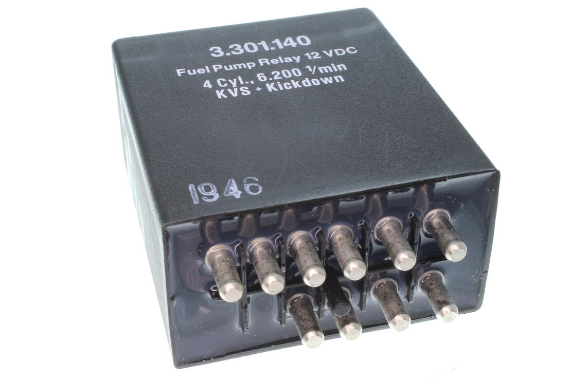 VEMO V30-71-0025 Relay, Fuel Pump