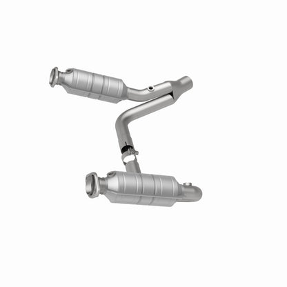MagnaFlow Direct Fit Catalytic Converter Raider 2006 8 4.7L