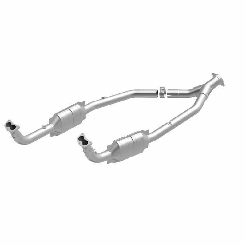 MagnaFlow Direct Fit Catalytic Converter OEM 2003 Land Rover Discovery Underbody