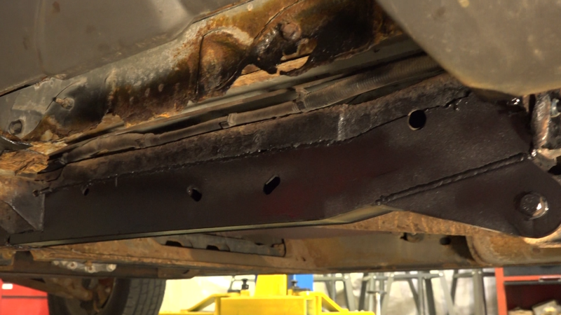RustBuster Rust Buster Avalanche/Suburban/Yukon Center Frame Repair Kit - Left