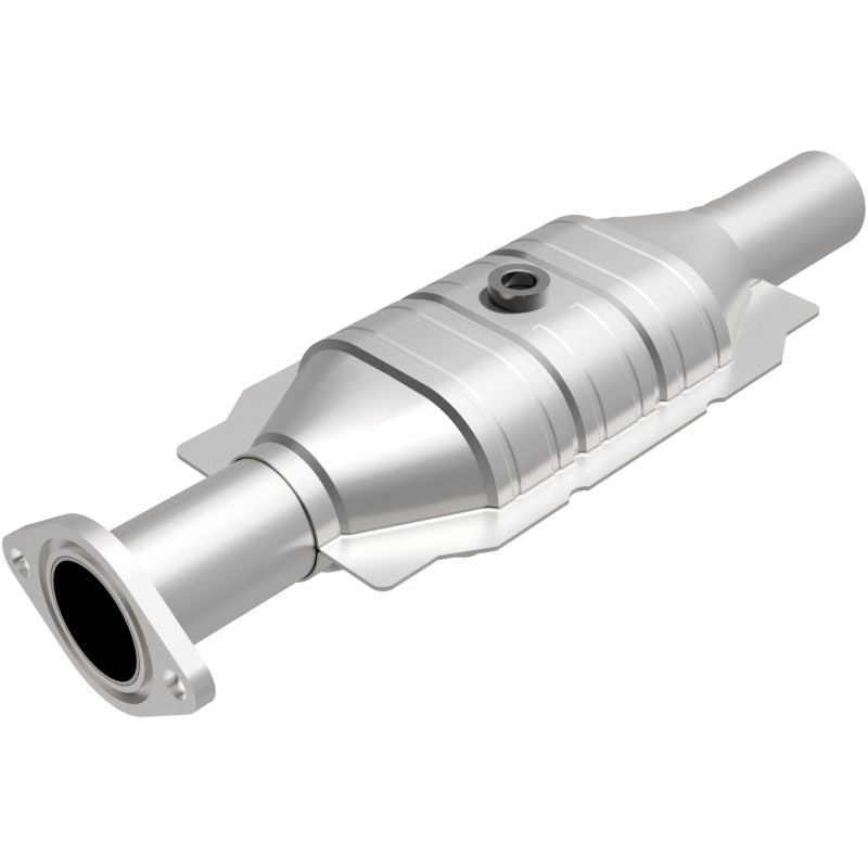 MagnaFlow Direct Fit Catalytic Converter 10-12 Ford Fusion 2.5L